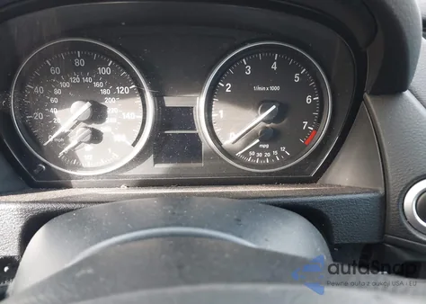 2014 BMW X1 xDrive28I z USA, uszkodzony, nr VIN WBAVL1C59EVR93810